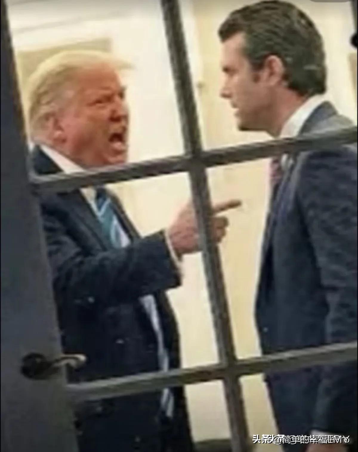 3月2日，《华盛顿邮报》曝出猛料：五角大楼和特朗普政府里，越来越多人捏着把汗，怕