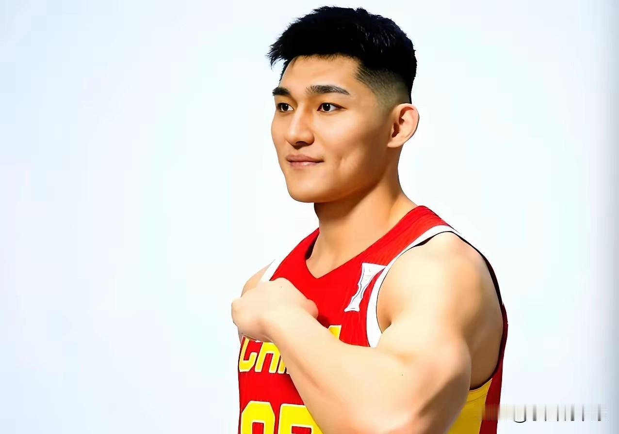 17分钟8分10篮板！李祥波真的有那么弱吗？

最近很多人吐槽李祥波进国家队就是