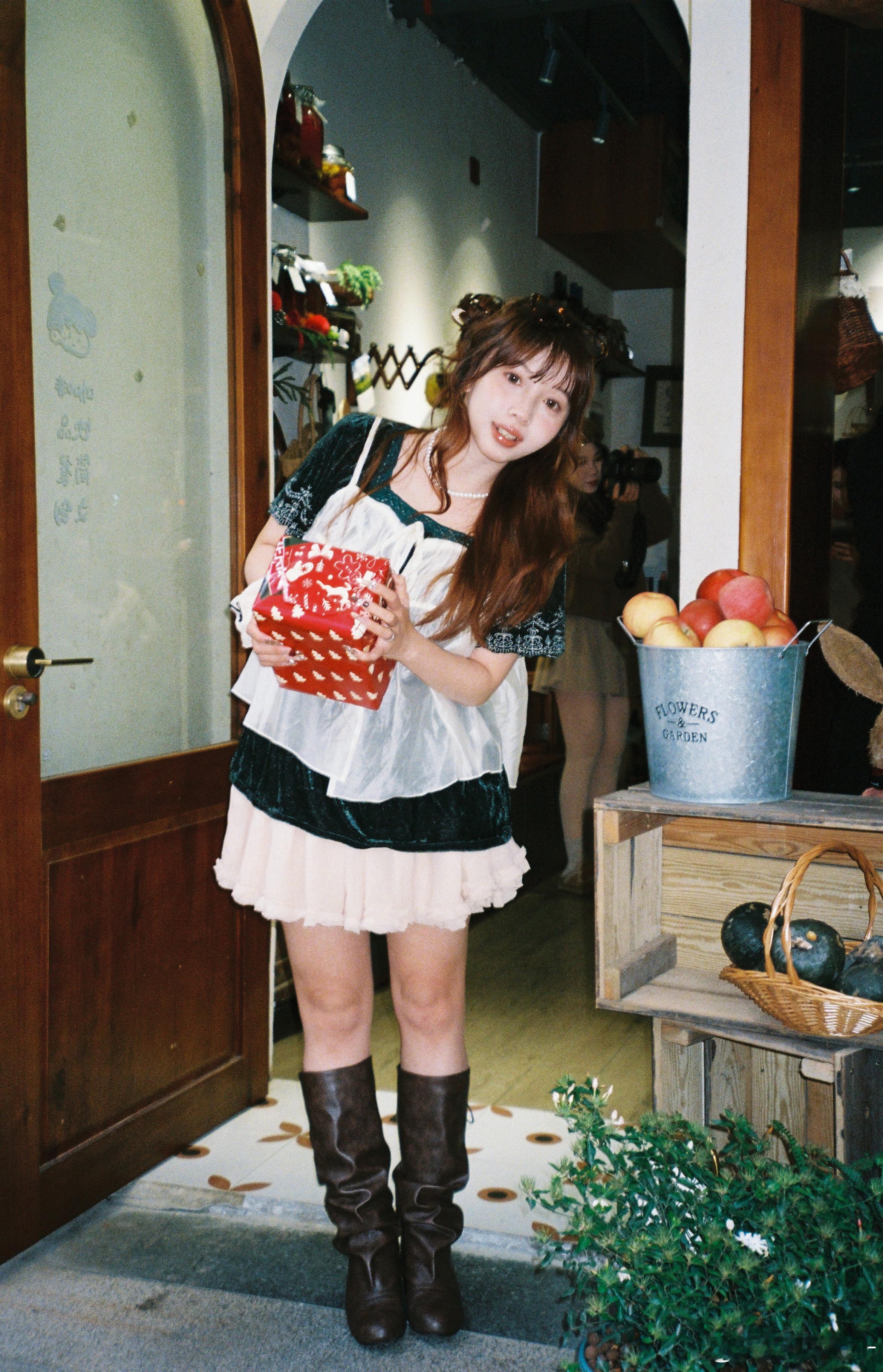 ‧₊˚ 📸✩🎞️⋆ ♡̷ .ﾟ胶片记录了我23岁当天的样子 
