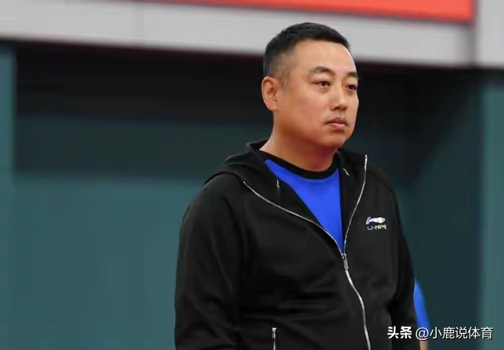 刘国梁当年在德国，竟被骂成哑炮？
 
奥运冠军刚拿下。
远赴德国打联赛。
四场比