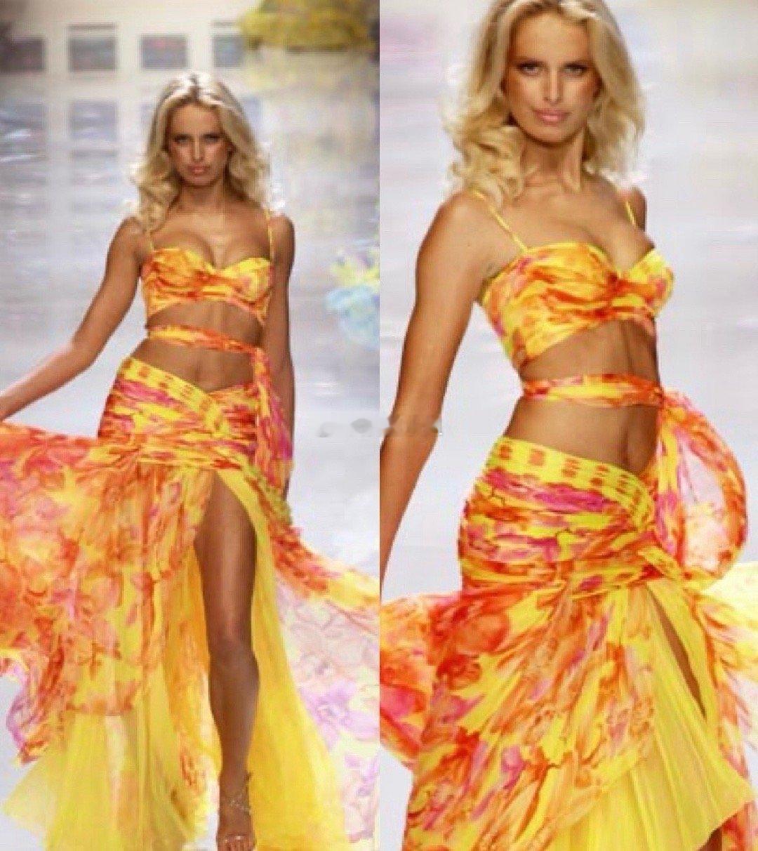 经典大秀｜Versace spring 2004 ***********至今为止