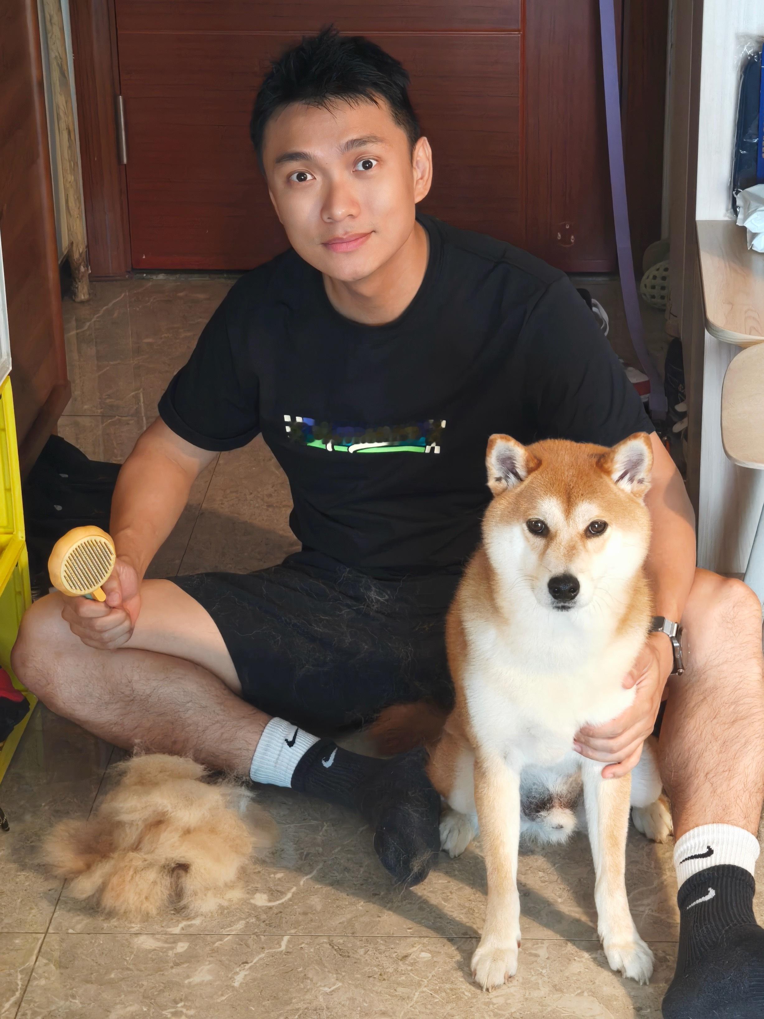 少爷减轻轻了 2 斤负重 