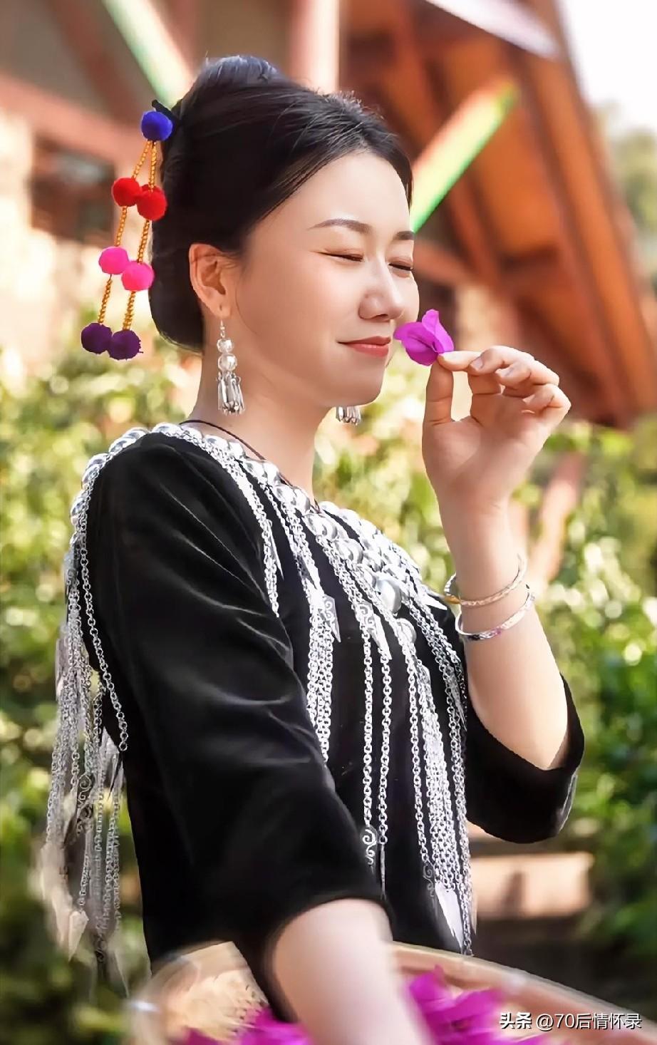 这世间有一种情感叫“干脆送我去宇辉舅舅家住”，每次听潇潇讲到这段时，泪光闪烁，人