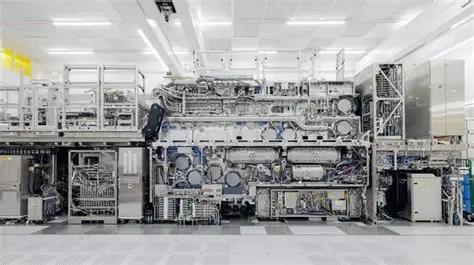 硬刚到底!北京面对荷兰ASML供应链卡脖，直接三句话:不接受豁免，不开启谈判，直