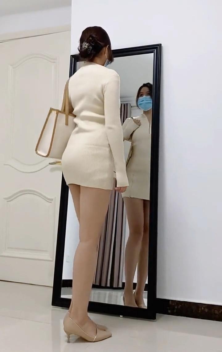 出轨真的会代代相传吗？
我弟弟找了个女朋友带回家，她长得不错嘴巴也甜，把我父母乐