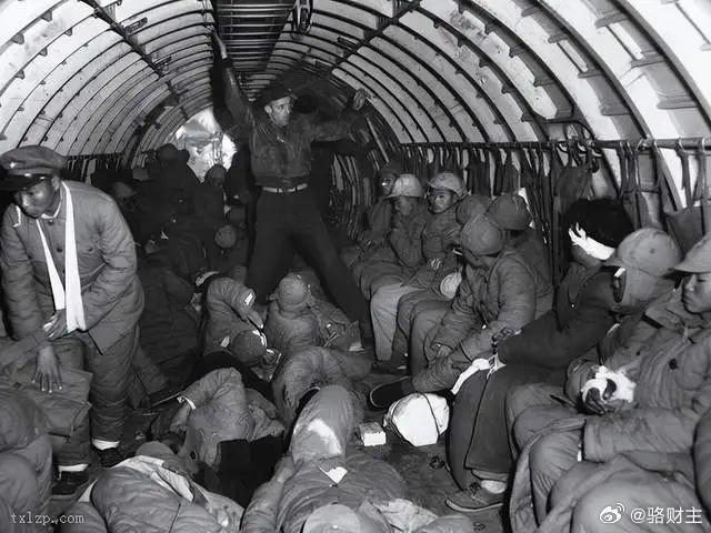 1949年随蒋介石退往台湾的六十万国军官兵，大多最终晚景孤苦、后继乏人，也埋下国