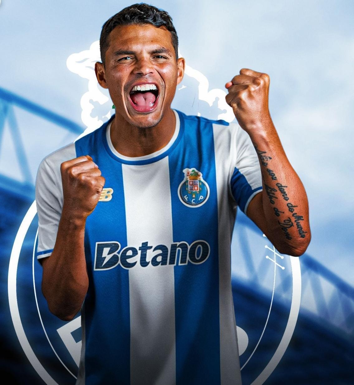 快讯快讯，恭喜恭喜巴西球员弟媳回到欧洲足球比赛场上。
         波尔图官