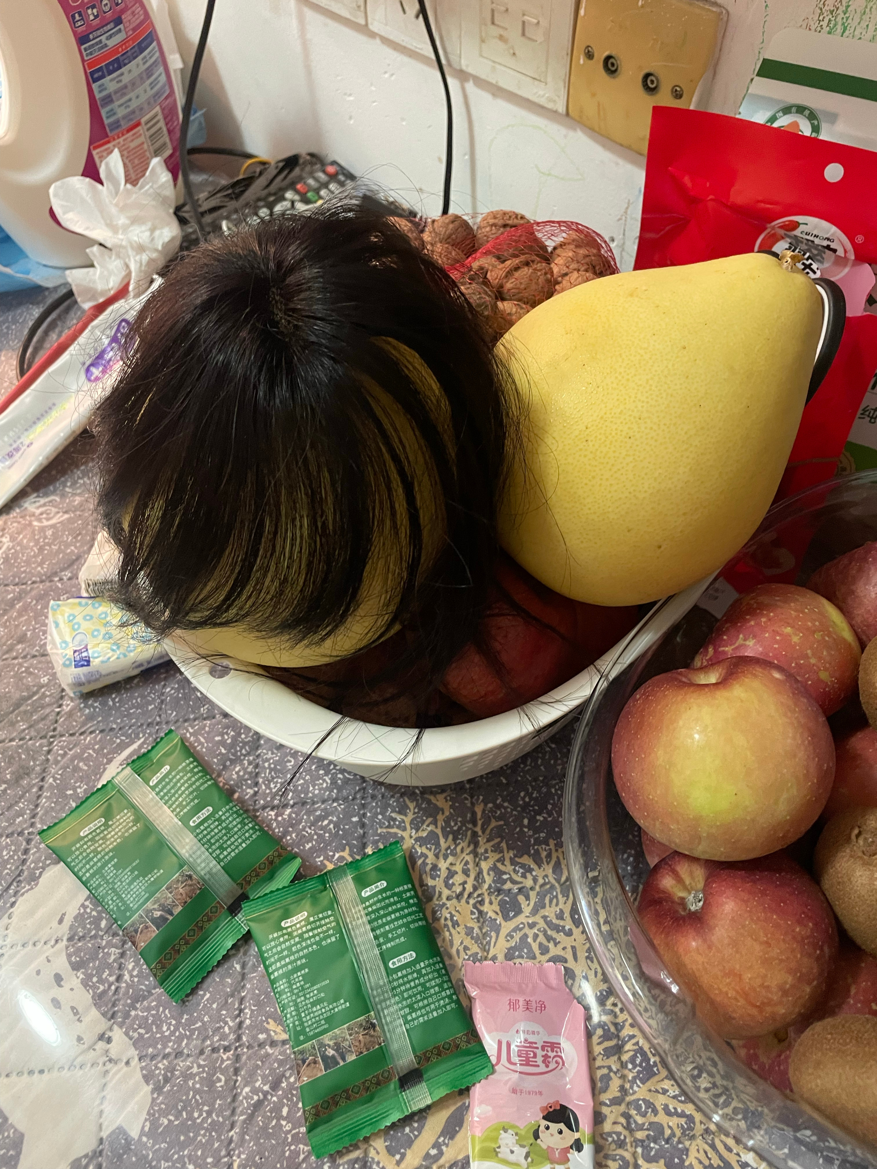 乐死我了我妈这样放我的假刘海哈哈哈哈哈哈哈哈哈 ​​​