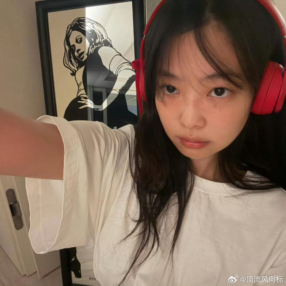 Jennie更新ins ​​​