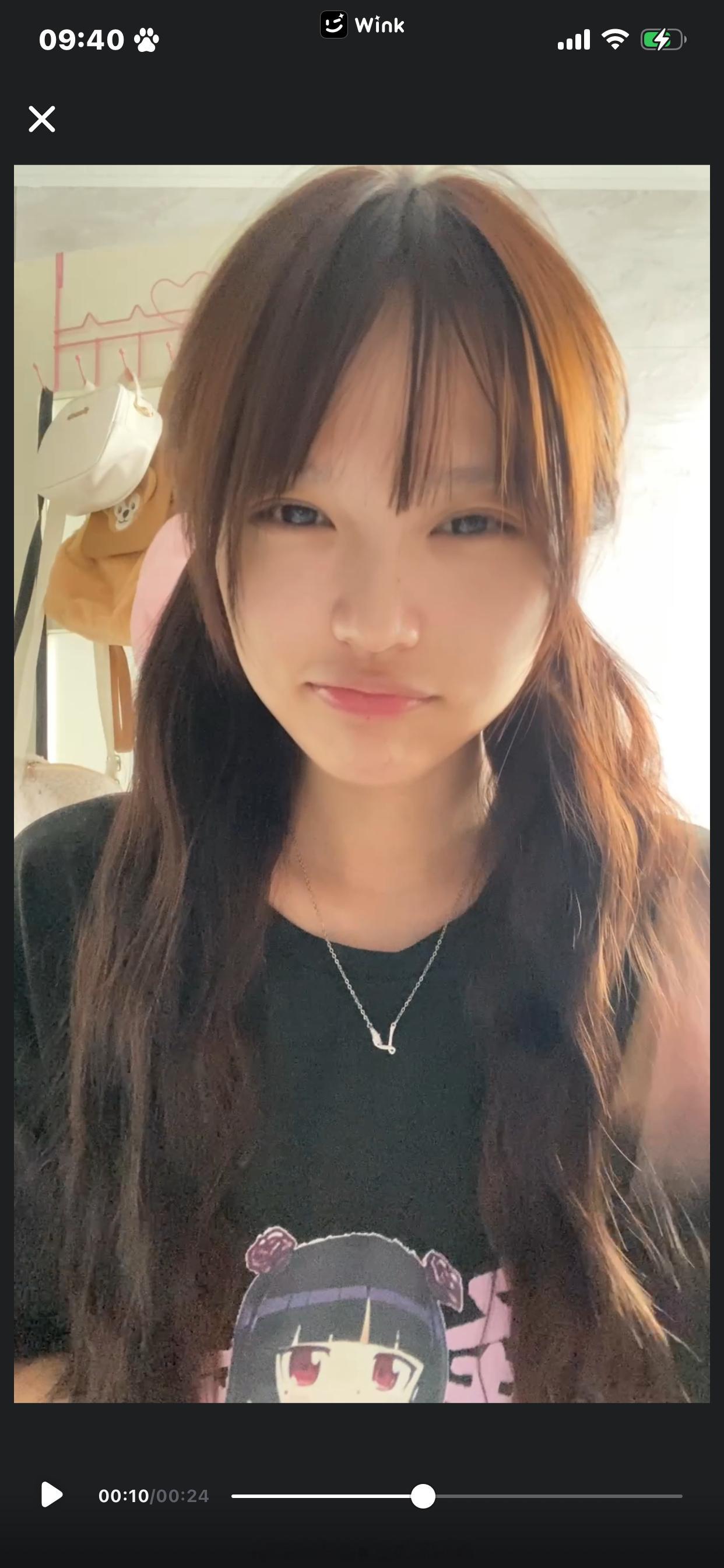 今天不出意外应该会有个vlog吧，修了一下脸型跟鼻子，开了一丢磨皮，我感觉差不多