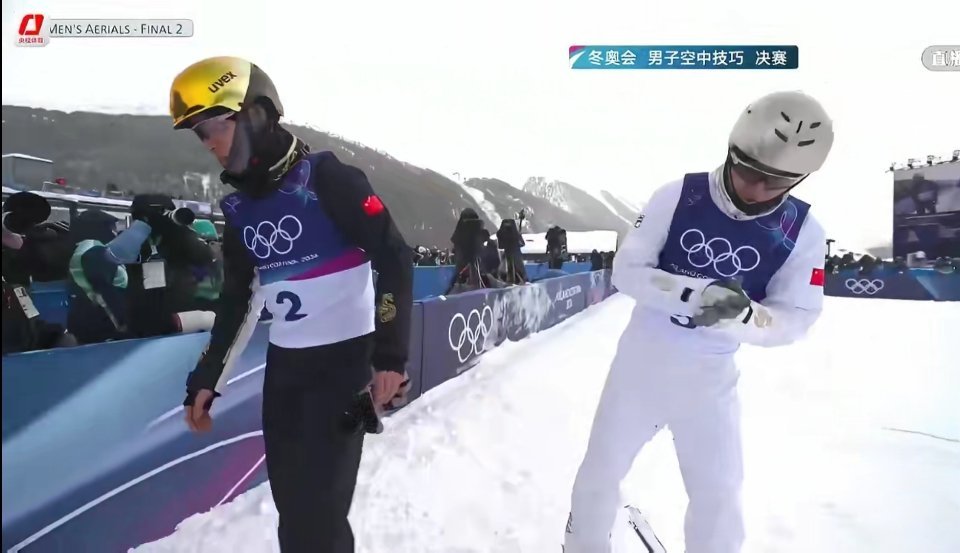 王心迪金牌王心迪以132.60分完美摘金牌，第四金呐！跟徐梦桃共同书写了冬奥史上