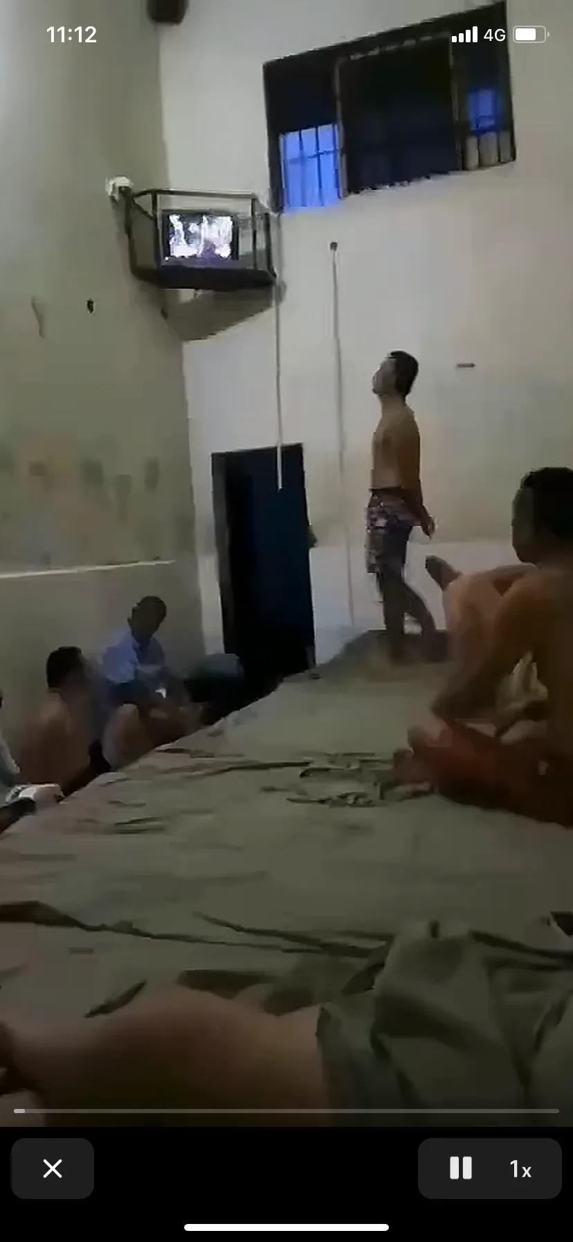 一个让人望而生畏的地方…
没想到，现在还可以看电视了
总以为坐牢和电视里演的那样
