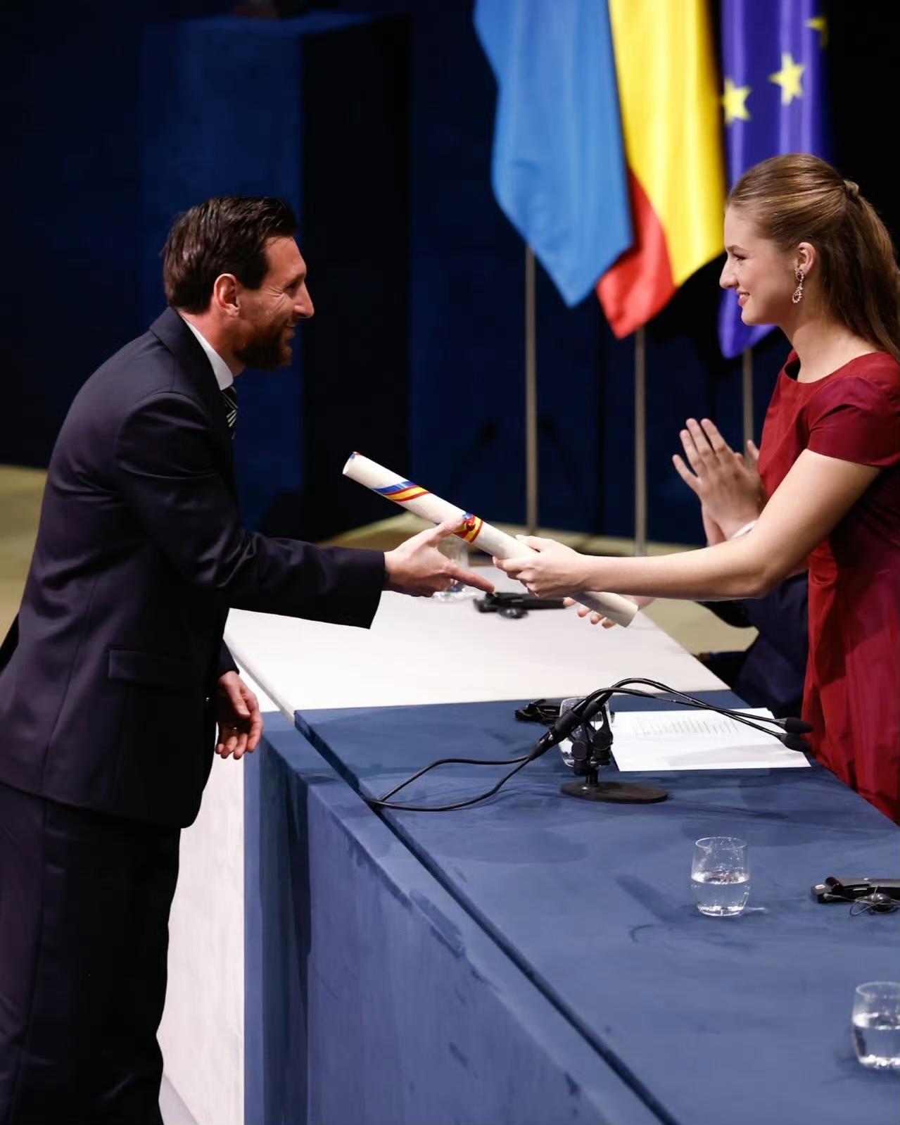 埃登斯ins｜🏆 恭喜 @leomessi 梅西 荣获阿斯图里亚斯公主奖（体育