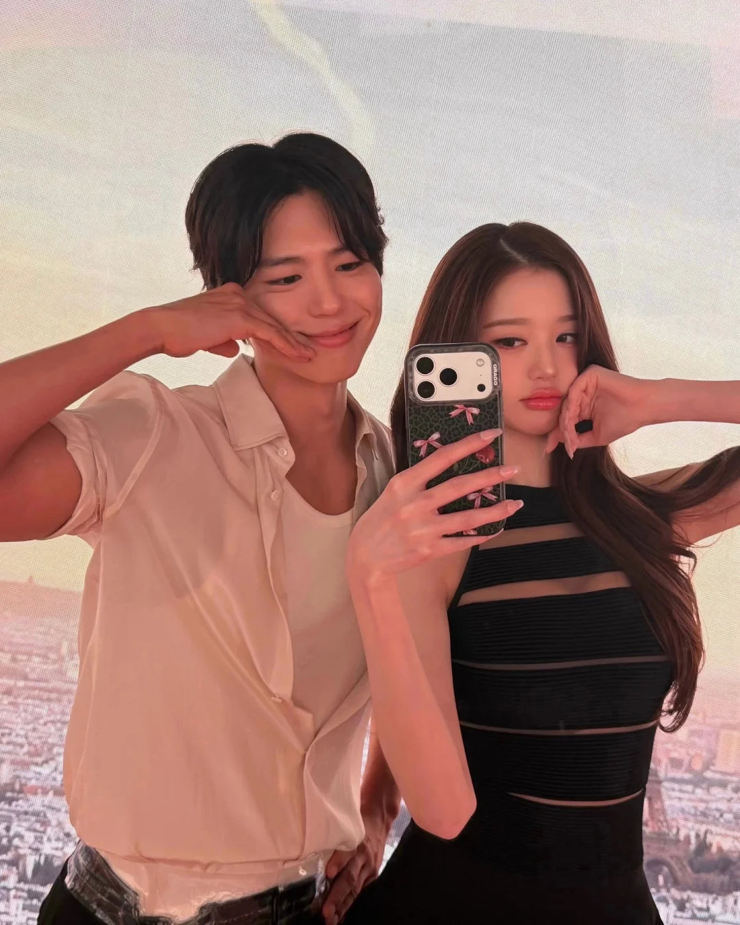 张元英朴宝剑合照 张元英朴宝剑合照 