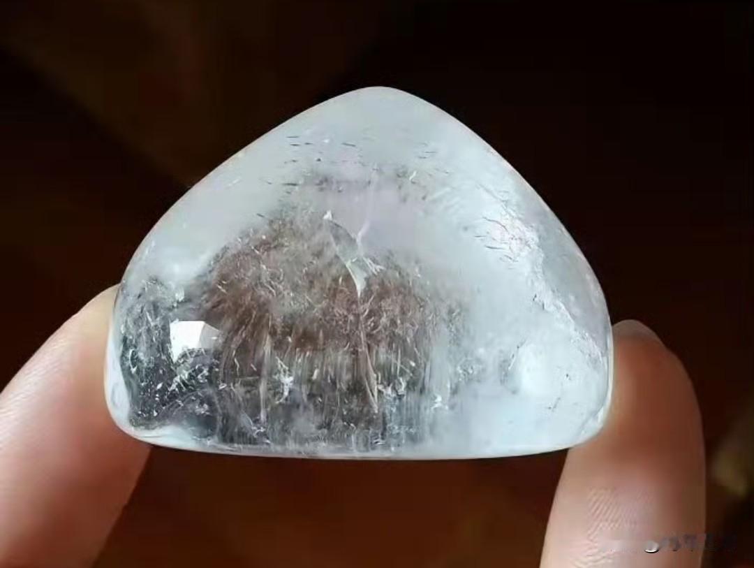 在中国加强两用物项对日本出口管制同时，俄罗斯也在两用物项出口上对日本来了一棍，禁