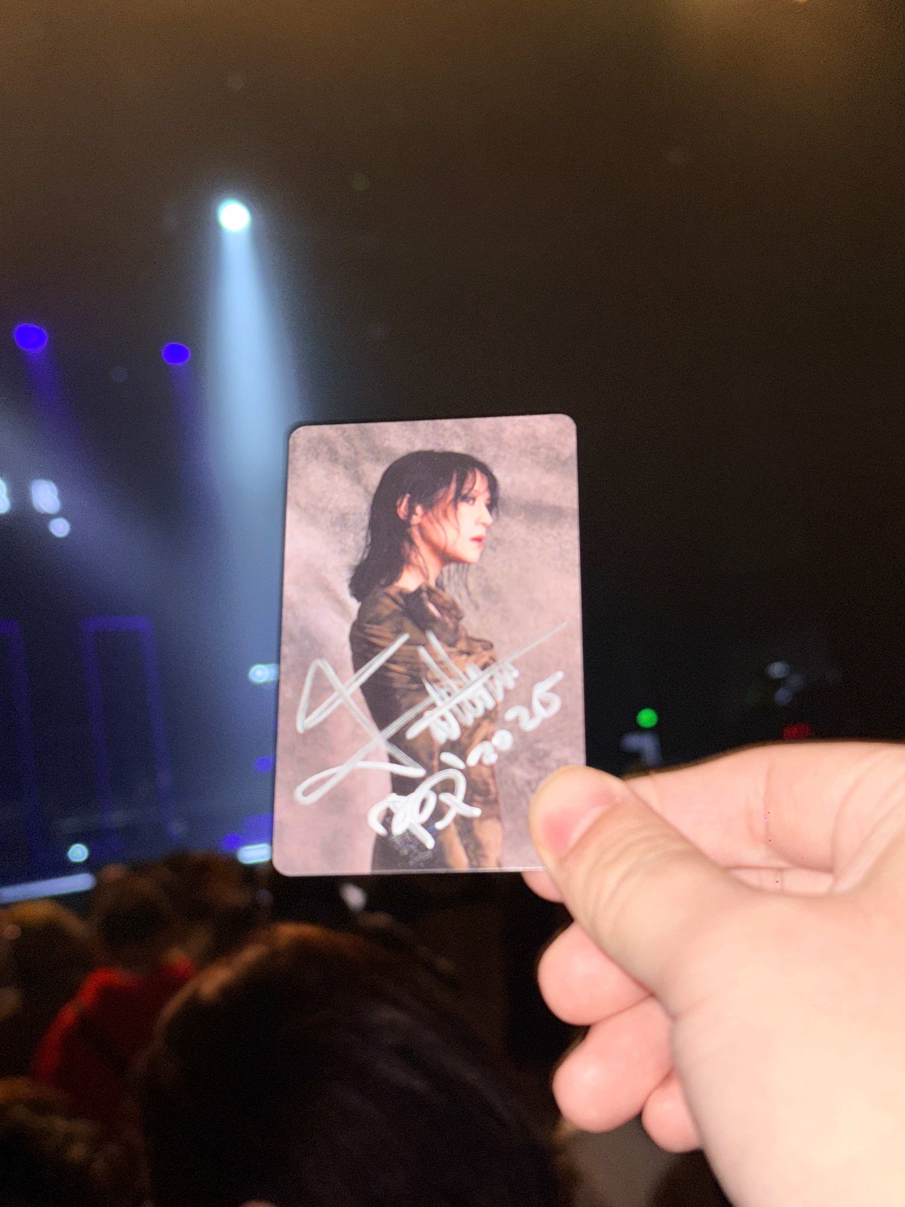 这是什么运气！随机掉落的乃文20张亲签小卡被我拿到了哈哈哈哈哈哈杨乃文NOIR黑