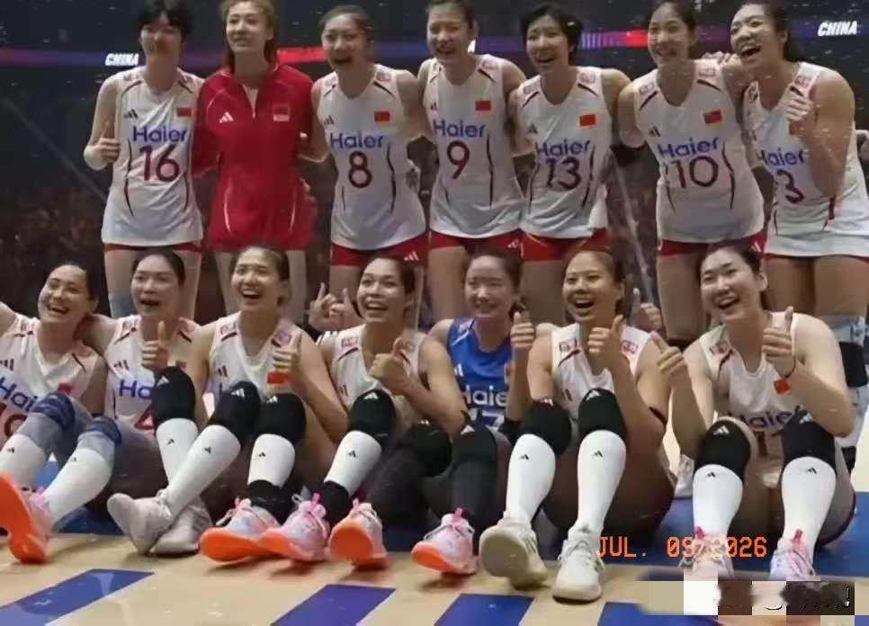 世联赛中国女排2-3加拿大女排，五个想不到。

但别急着表扬，先把账算清楚。
