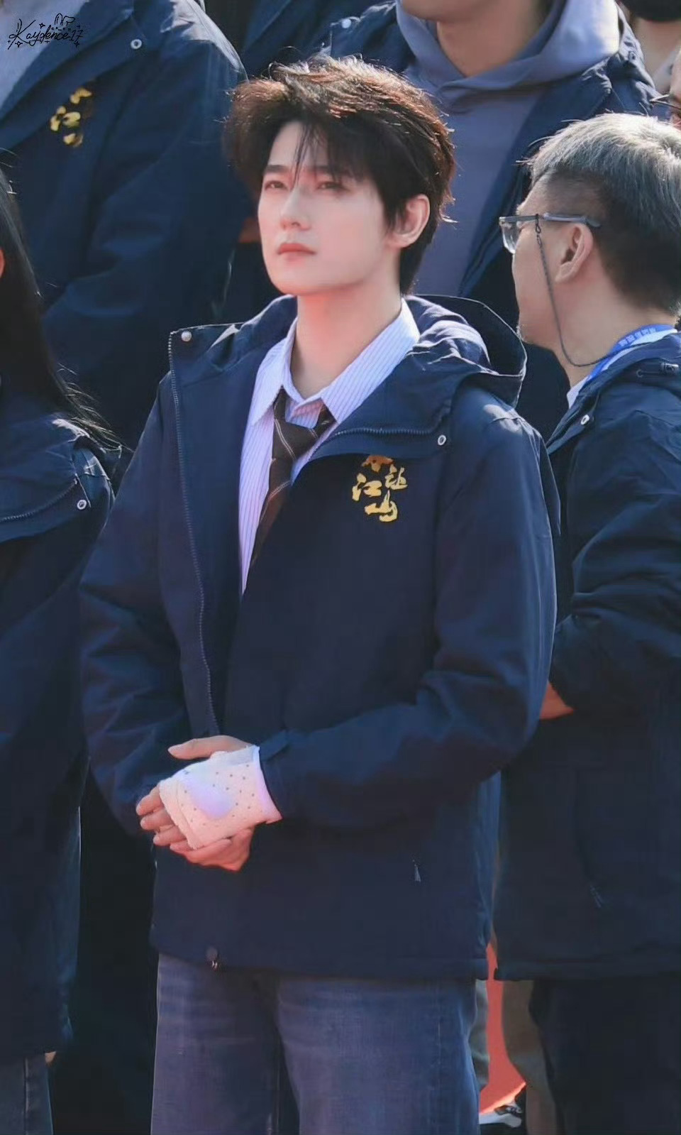 杨洋周洁琼开机路透 不让江山今日开机阵容路透导演：费振翔领衔主演：杨洋领衔主演：