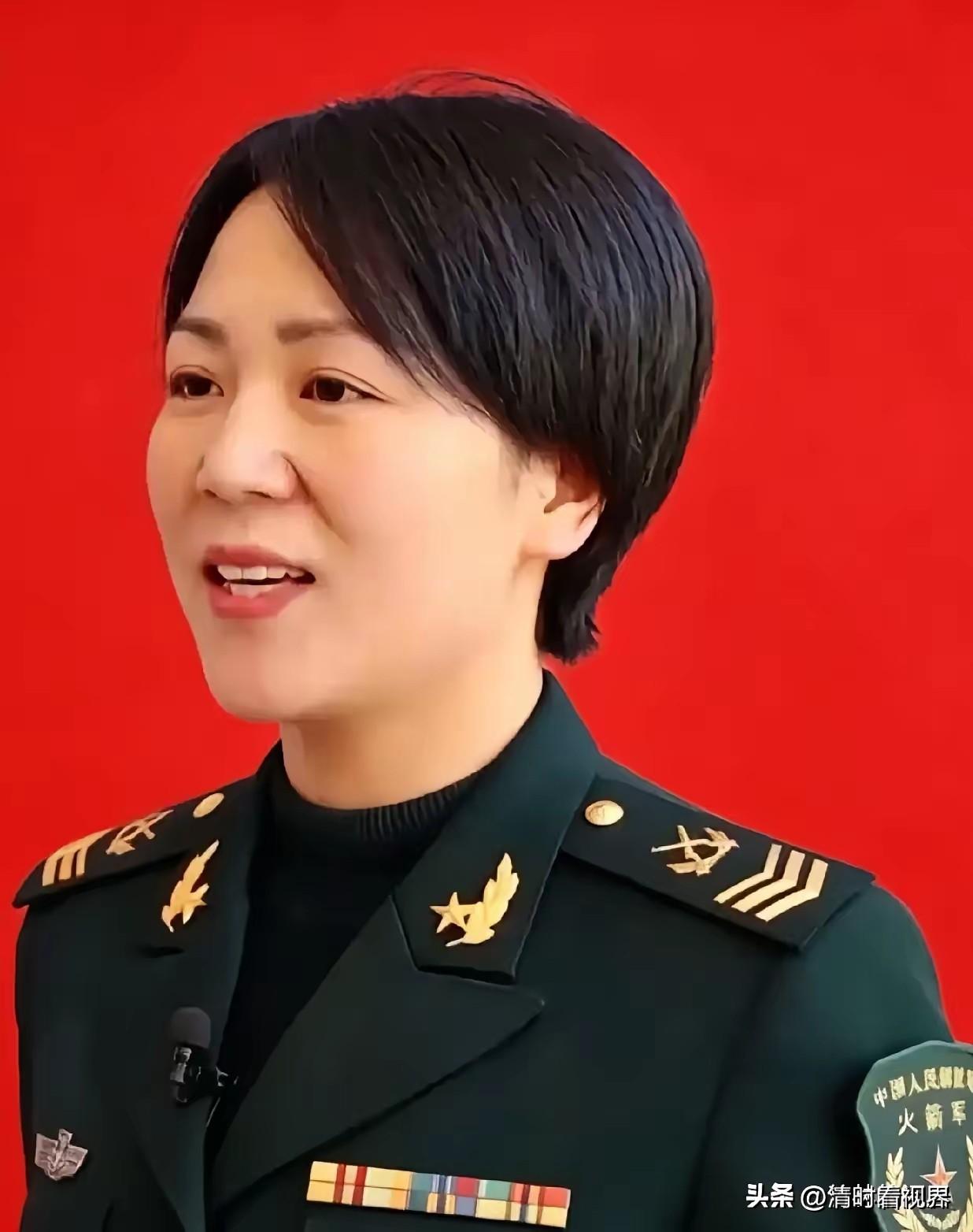 17年深山铸剑！火箭军首位女高级军士，三尺机台守大国长剑
 
在火箭军深山阵地的