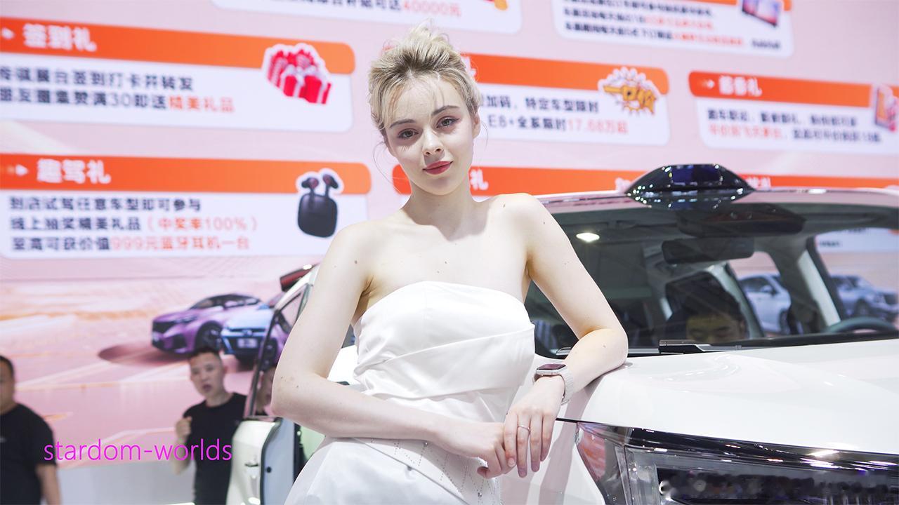 模特车模东莞国际车展 2025东莞春季车展 外国车模 67 