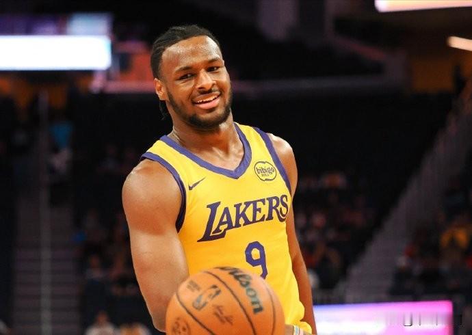 NBA：夏联湖人80-99不敌火箭，布朗尼本场14中3，三分8中0仅得8分，夏季