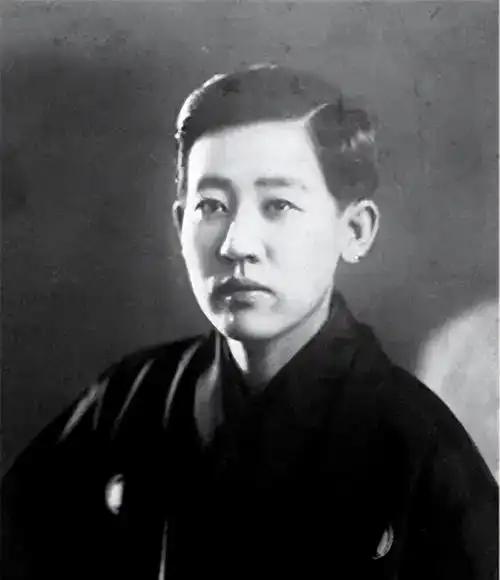 1945年，“东方魔头”川岛芳子被军统抓获，用尽酷刑，守口如瓶，直到戴笠命人扒光