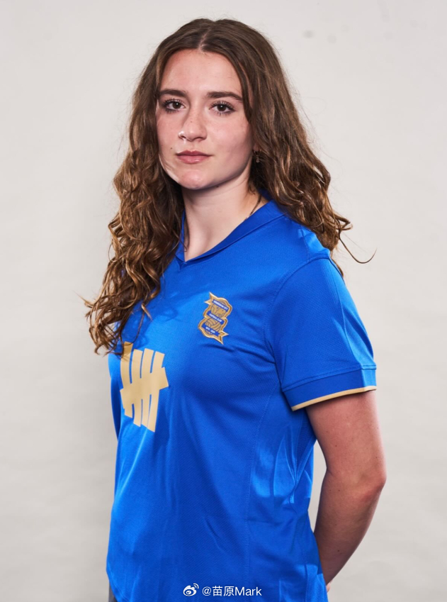 全球归化全球入籍 英格兰后卫露西·戴转去威尔士效力，已经进入红龙U19名单，这位