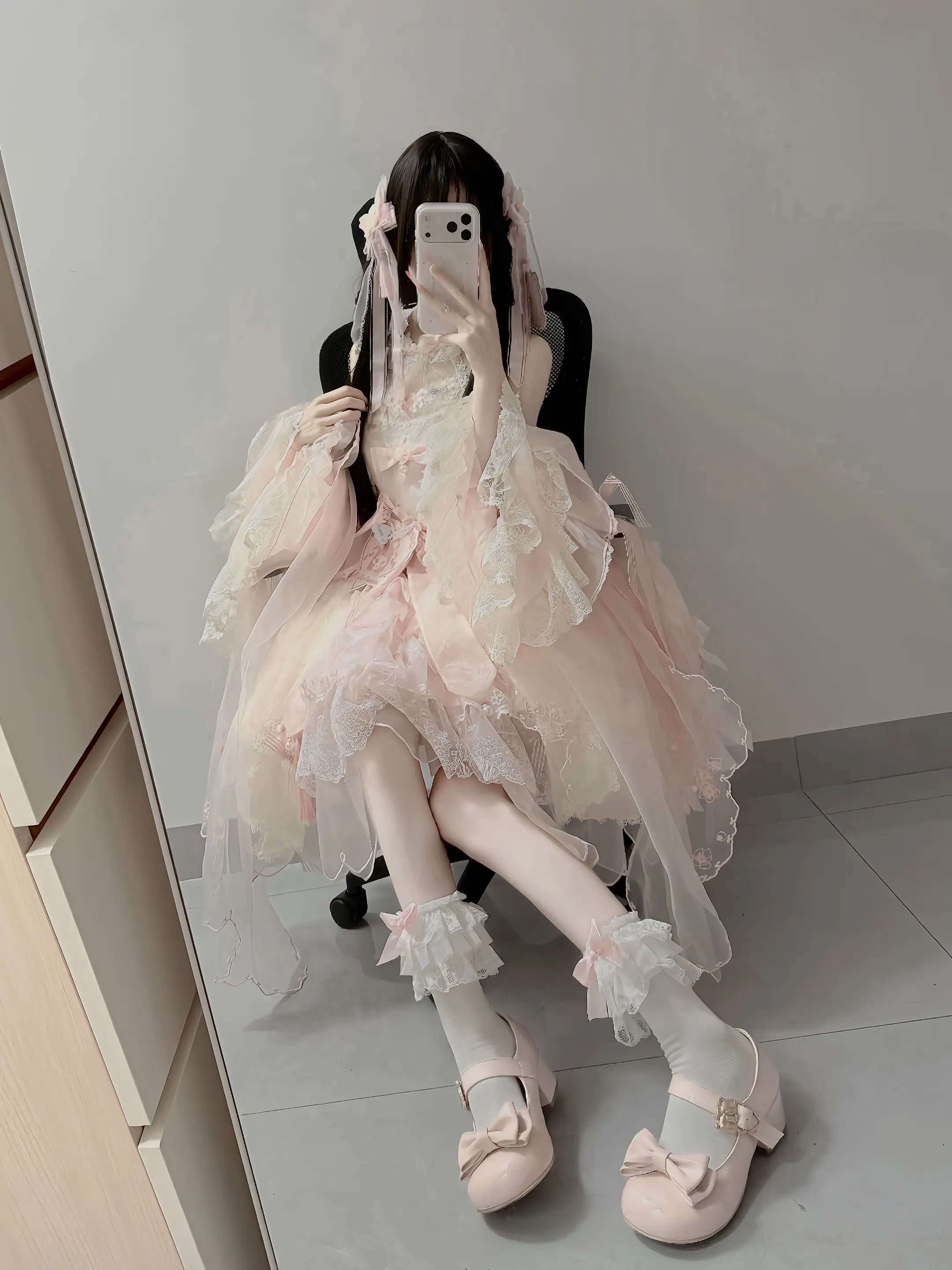 老天 我是个能吃苦的女孩 可您给我的痛苦远远超出了我的承受范围 我也有...