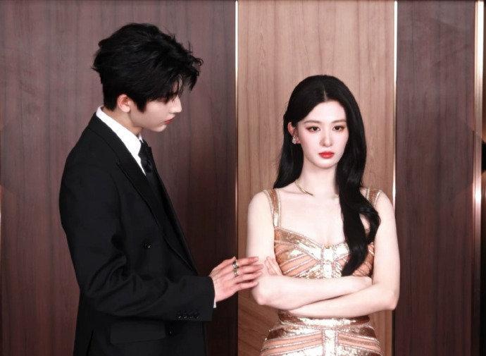 张凌赫这里超帅 无敌美味的峄素共创 张凌赫这里超帅，无敌美味的峄素共创，咱就说这