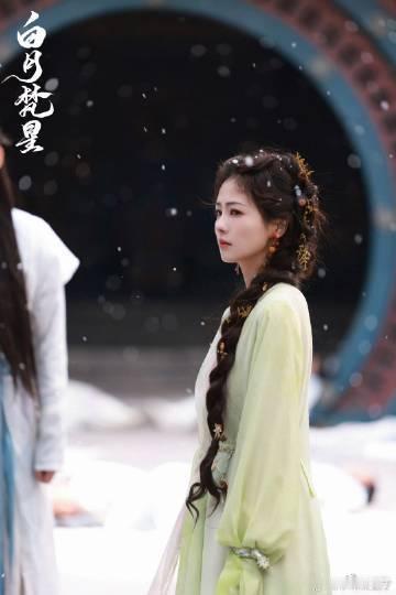 爱奇艺的年度销冠都在这儿了 恭喜爱奇艺三大销冠剧！白鹿敖瑞鹏、刘宇宁李一桐、任嘉