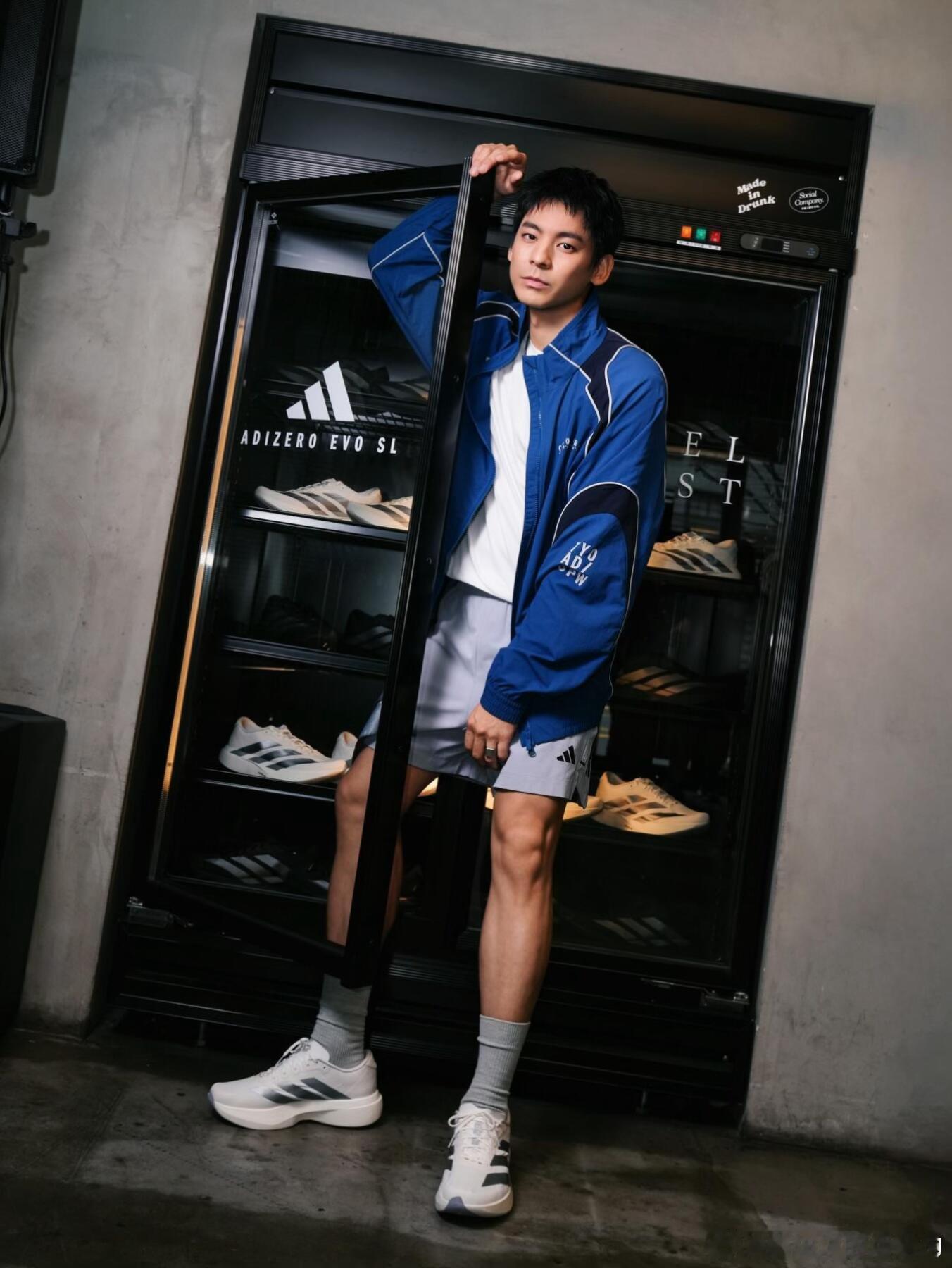 出席品牌活动的林柏宏  运动男孩 