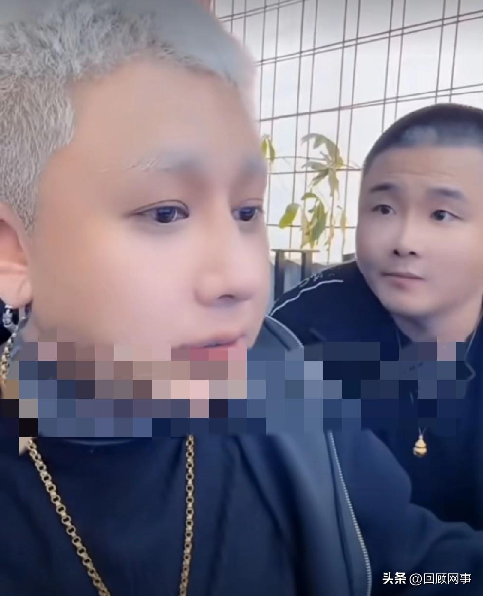 方丈为扶持“大弟”宣布改点放弃黄金时段，粉丝不满抗议：帮帮王小国！

     