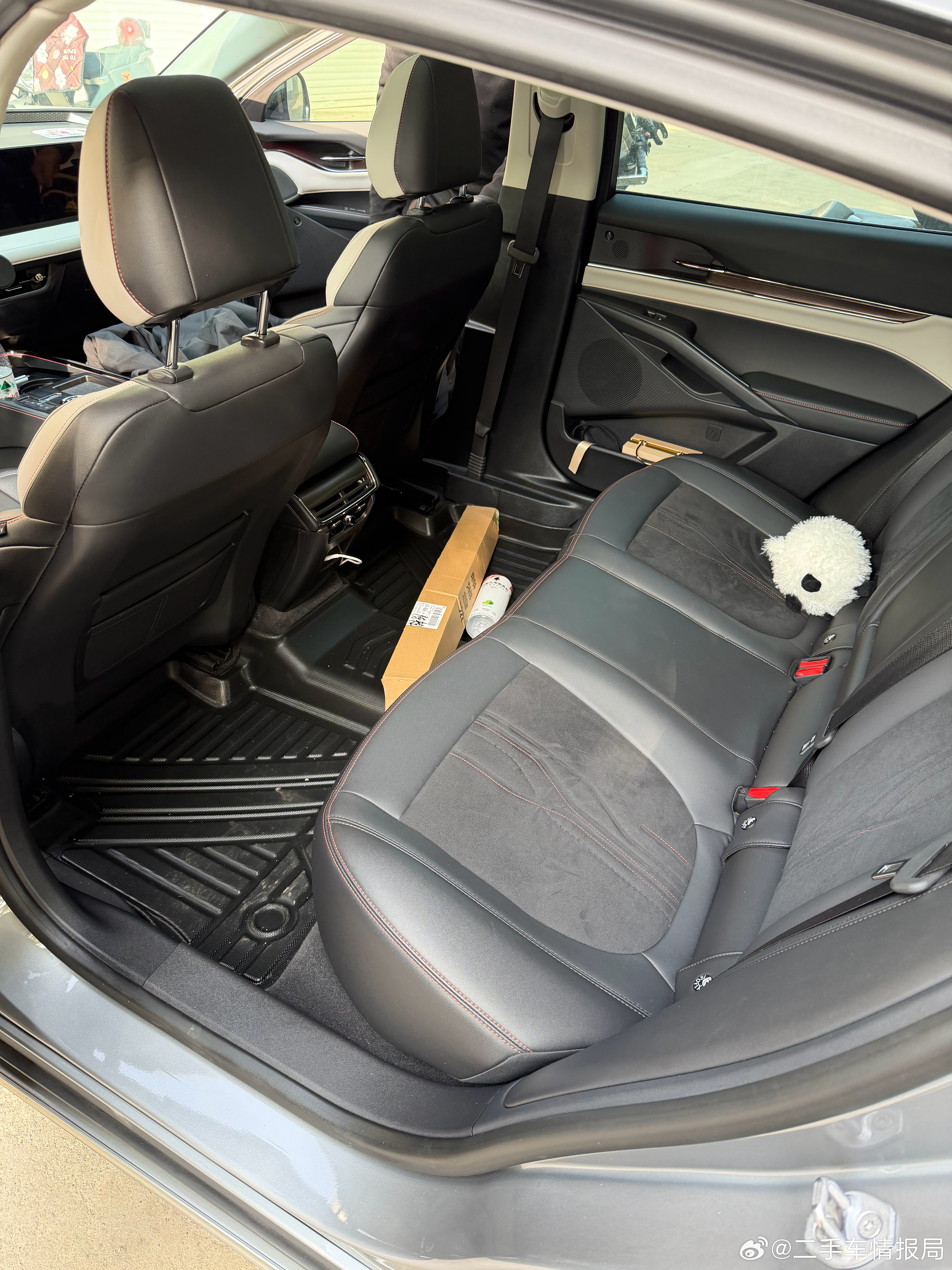 又收了铁子一台福特蒙迪欧，22年245至尊，5.6万公里一手车车况精品，成色挺好