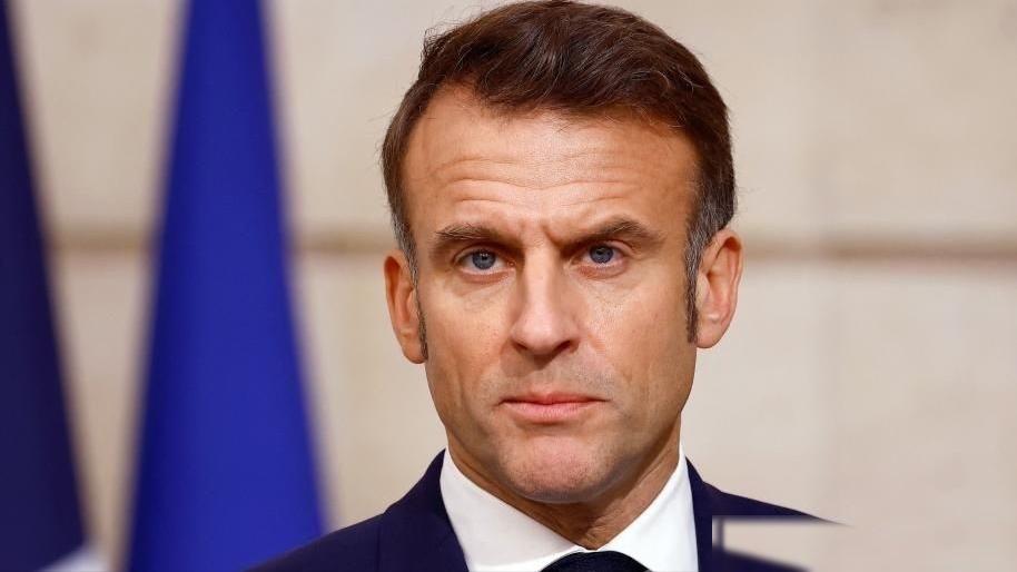 美国总统特朗普刚走，俄罗斯总统普京还没落地，法国已经坐不住了。眼瞅着白宫方面同中