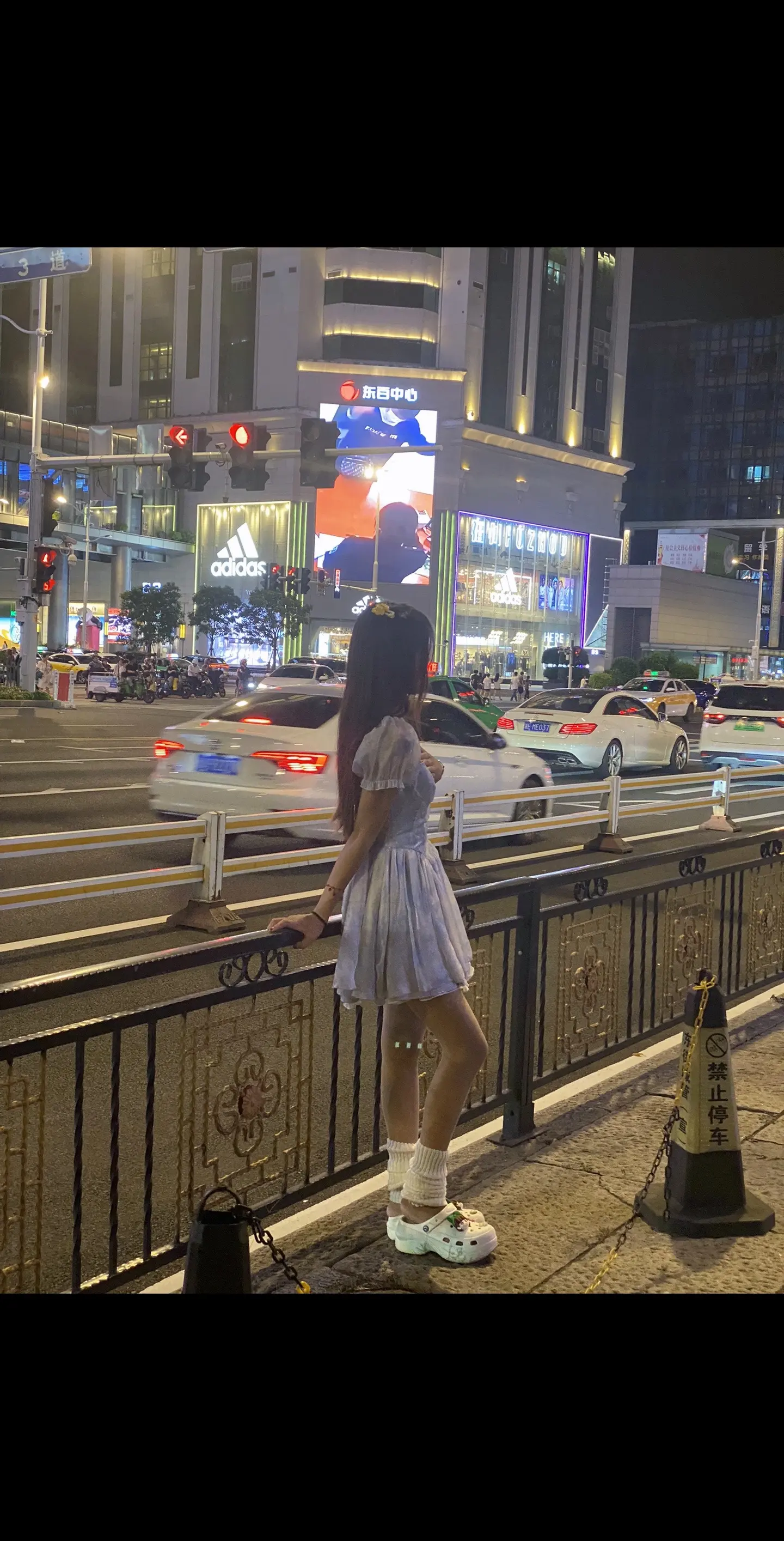 身边人来人往 我们还是我们