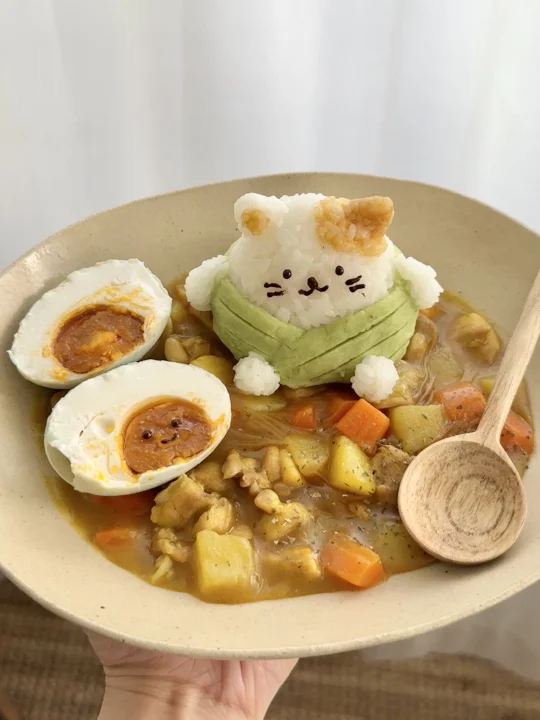 猫咪粽子｜流心玉子咖喱饭🍛