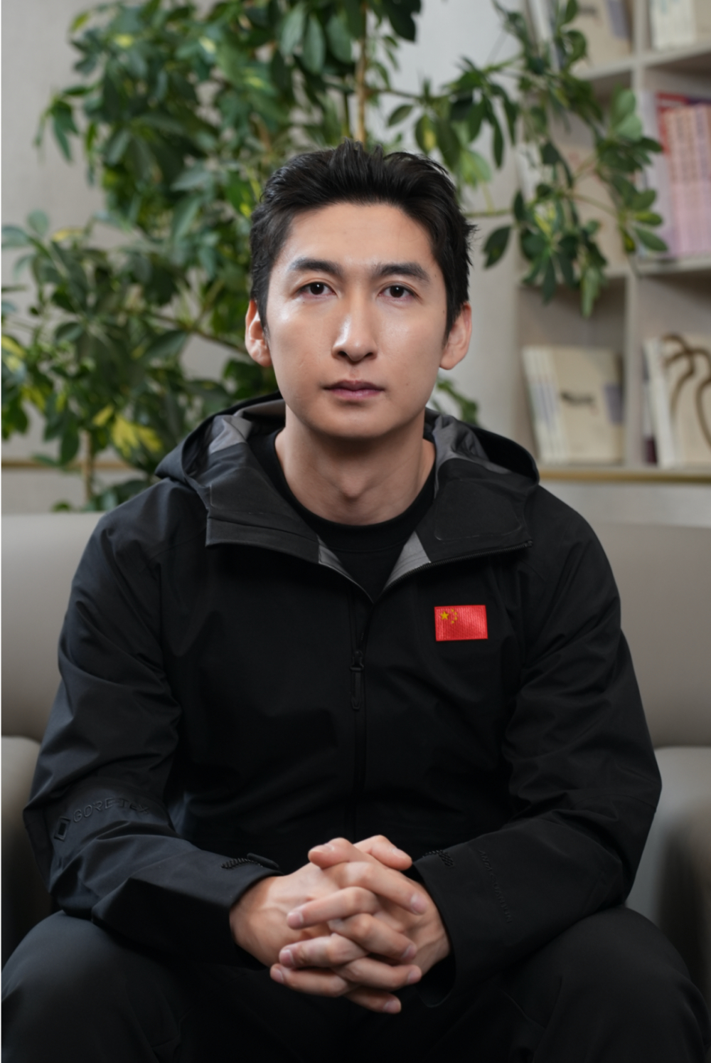 【短道混接无缘奖牌，武大靖鼓励中国队：继续冲，我们下个赛场见！】直播吧02月10