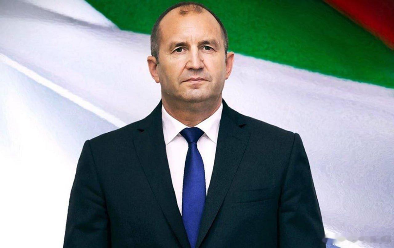 欧媒，保加利亚总统鲁门·拉德夫宣布辞职。他过去曾多次表达亲俄观点。拉德夫尤其指责