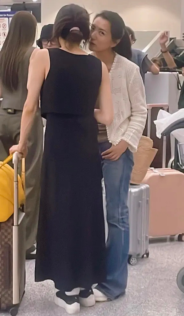 花少是不是知道自己无法复刻第五季，已经开始拉陈好和宋茜了 ​​​