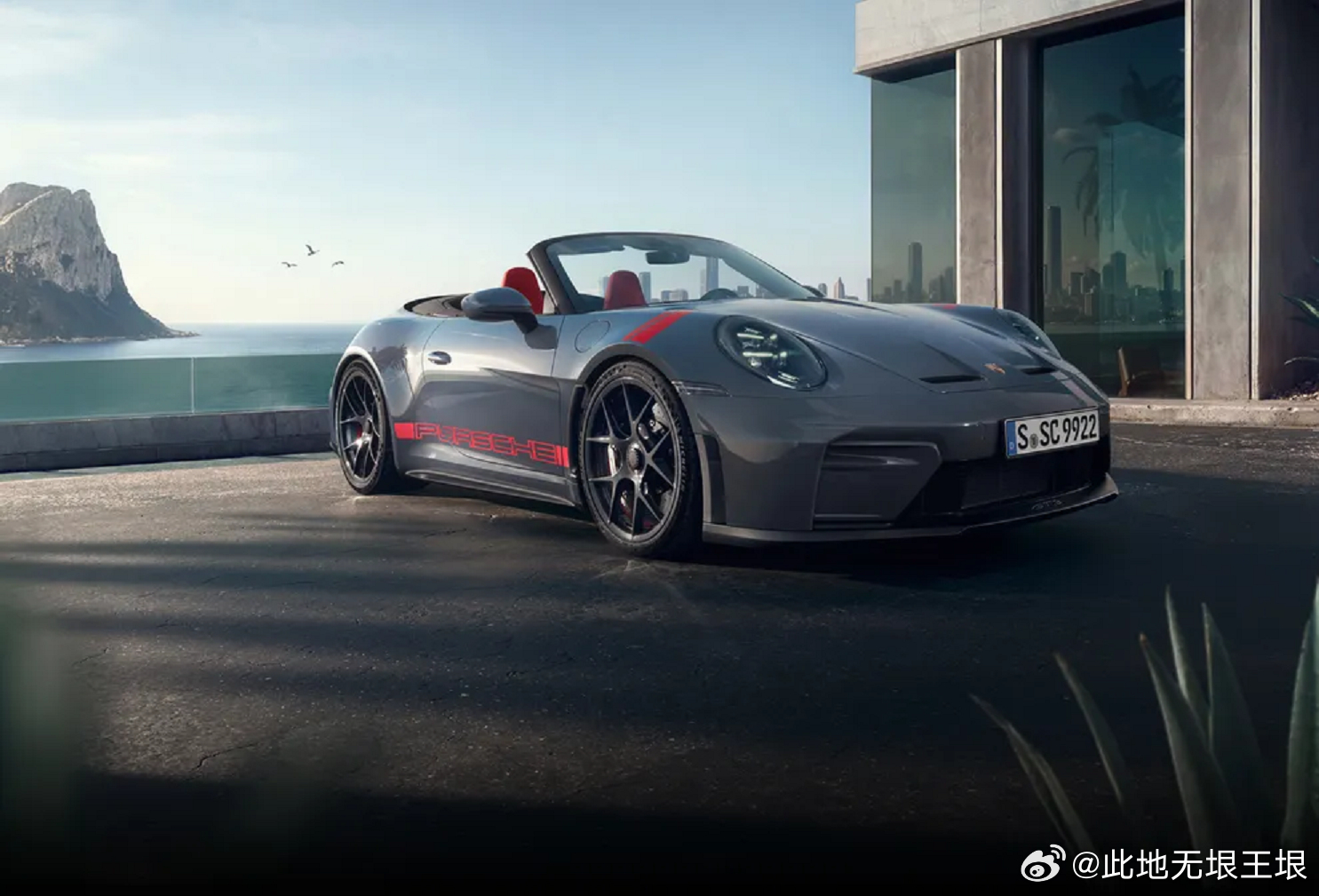 大V聊车 保时捷911 GT3在推出26年后，终于有了首款敞篷车——保时捷911