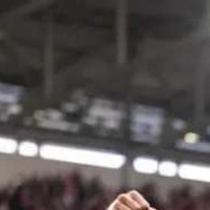 北京时间4月5日，在拜仁慕尼黑比赛末段连进3球神奇逆转弗赖堡之后，孔帕尼的球队本