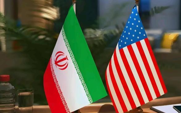 伊朗干的漂亮！美国刚加大对伊朗的制裁，伊朗反手就对美国打出了一张牌，伊朗的石油直