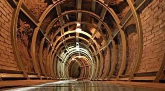 国外军事专家说，若美俄打起来，全球会有50亿人死亡。但如果美国和中国爆发核战情况