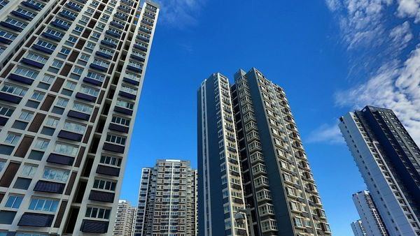 中指院：4月首周核心城市新房、二手房成交规模同比实现增长。其中，北京、上海、无锡