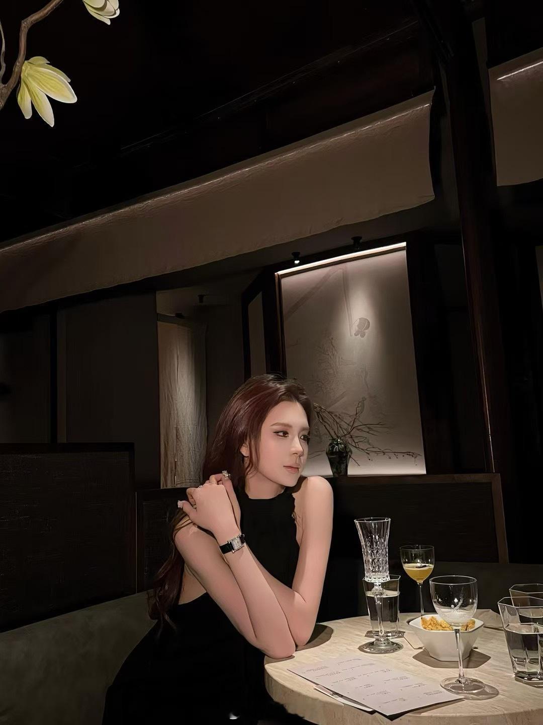 西厢West Chamber试营业啦～最近来打卡拍照的美女好多！  ​​​