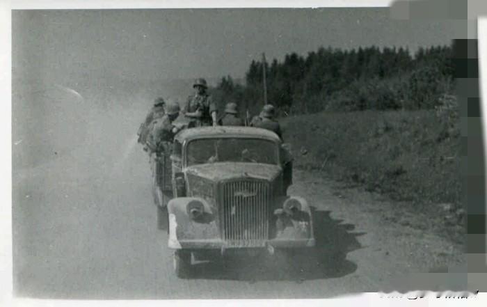 虽然德三不在花旗国租借法案援助范围之内，但是德三当时使用的卡车亦和花旗国有着千丝