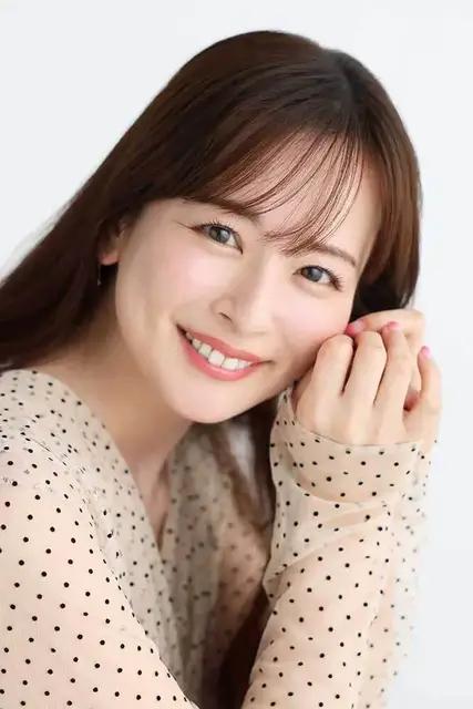 天气预报主播
30多岁是什么都可以挑战的时机
烦恼多意味着选择也多
跨越障碍就能