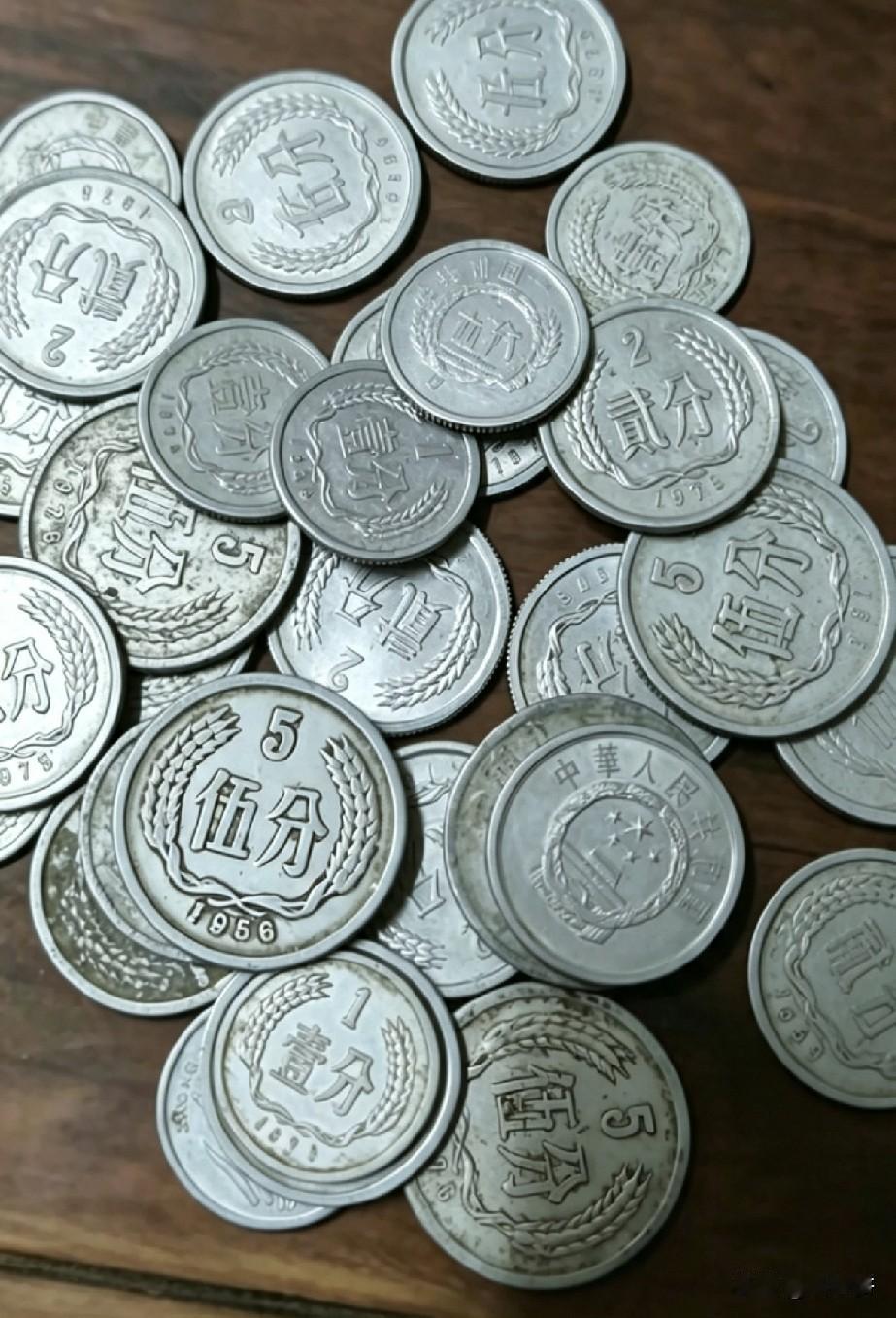 不许说普通话，不许带钱字
用你们的方言说出这是什么？