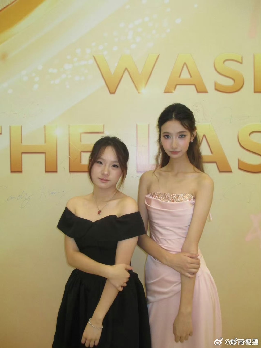 杨雪女儿初中毕业杨雪女儿颜值杨雪女儿初中毕业，咱就是说遗传这件事真的很神奇，杨雪