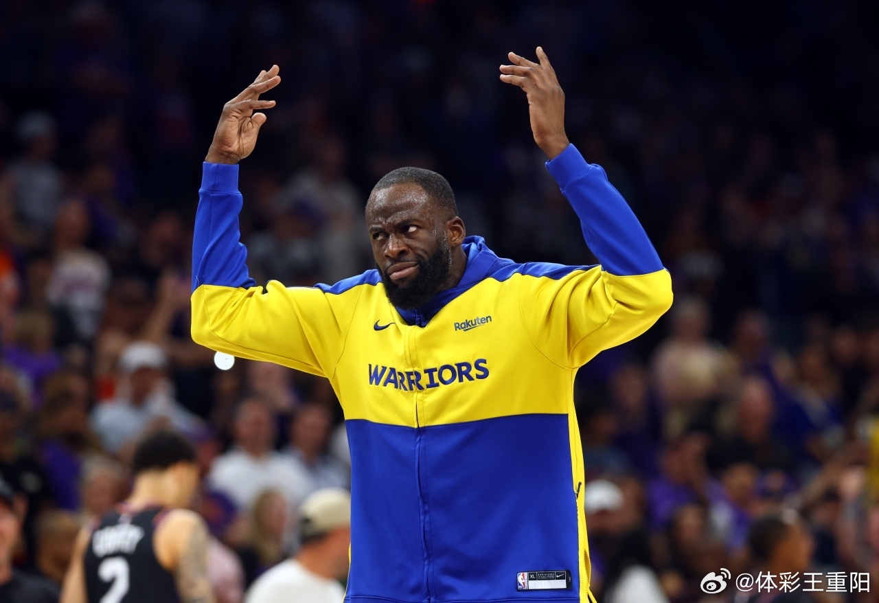 追梦格林金州勇士NBA休赛期PJ·塔克节目中发表观点，他认为追梦格林一定会留守勇